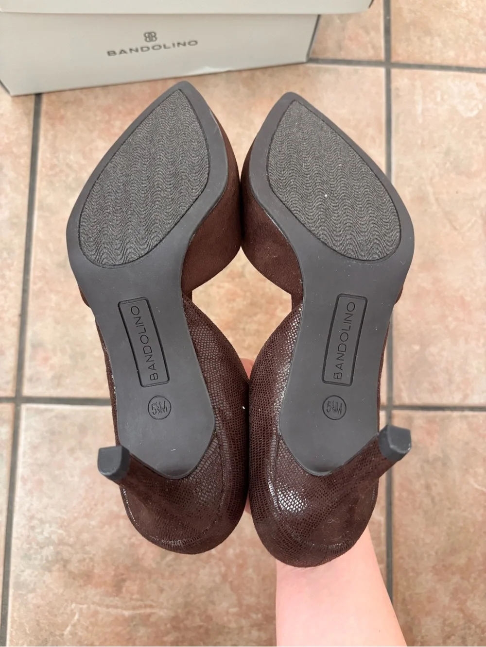 Bandolino Chocolate Brown Pointed Toe Kitten Heel Pumps